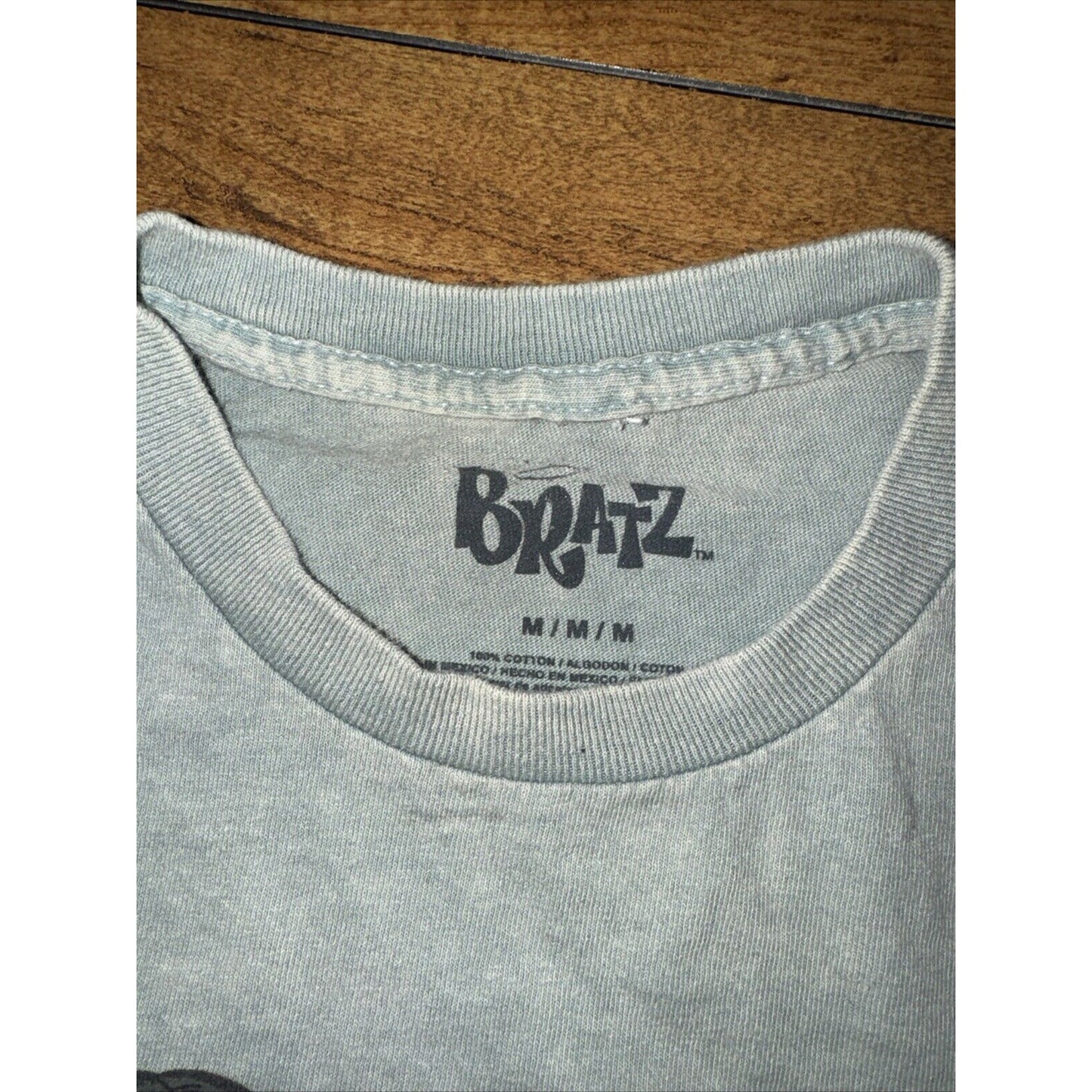 Bratz Dolls Cropped T-Shirt Medium 18x19.5 Green Y2K